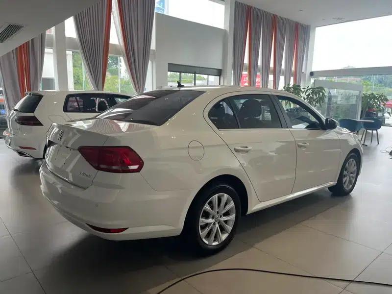 2017 Volkswagen Lavida 1.6L Automatic Comfort Edition — миниатюра 6