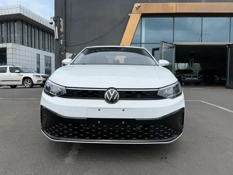 2025 Volkswagen Lavida New Elite 1.5L New Elite Edition — миниатюра 2
