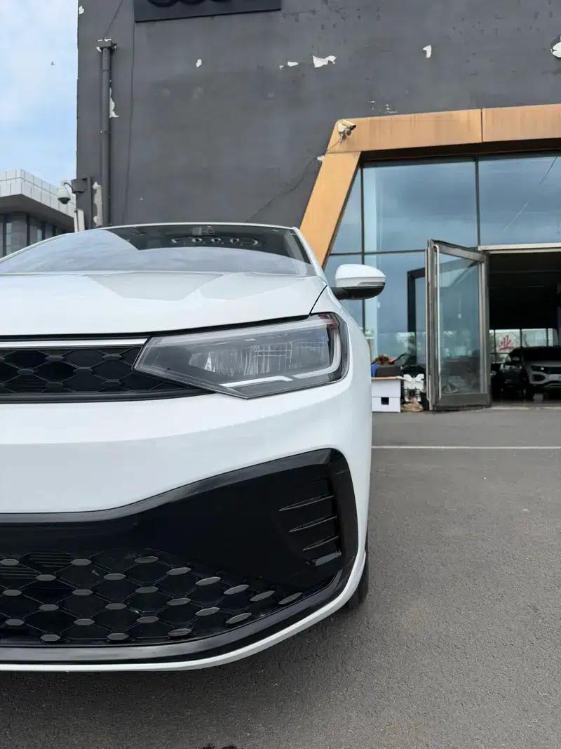 2025 Volkswagen Lavida New Elite 1.5L New Elite Edition — миниатюра 7