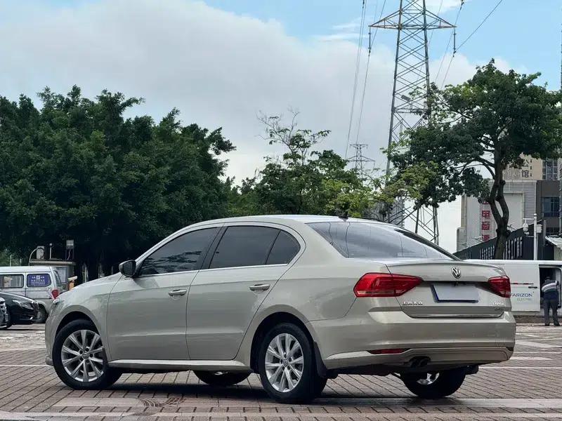 2015 Volkswagen Lavida 230TSI DSG Comfort Edition — миниатюра 4