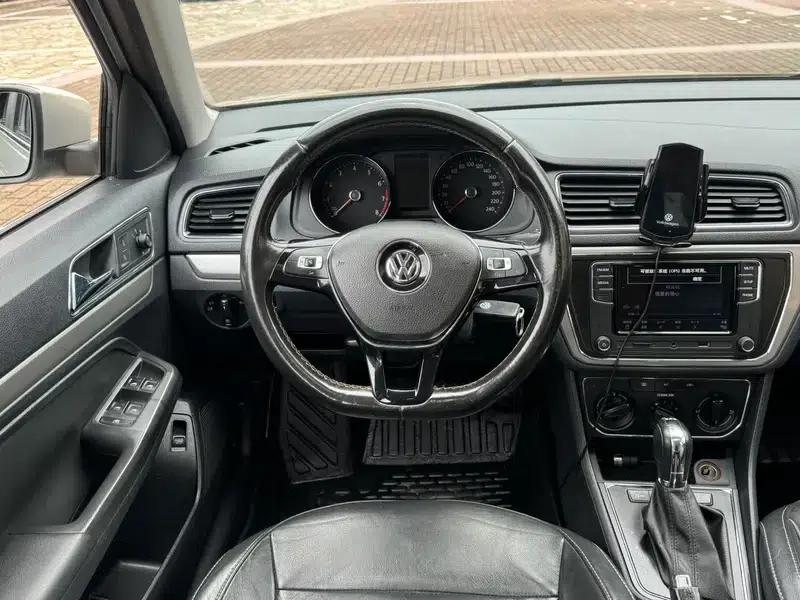 2015 Volkswagen Lavida 230TSI DSG Comfort Edition — миниатюра 8