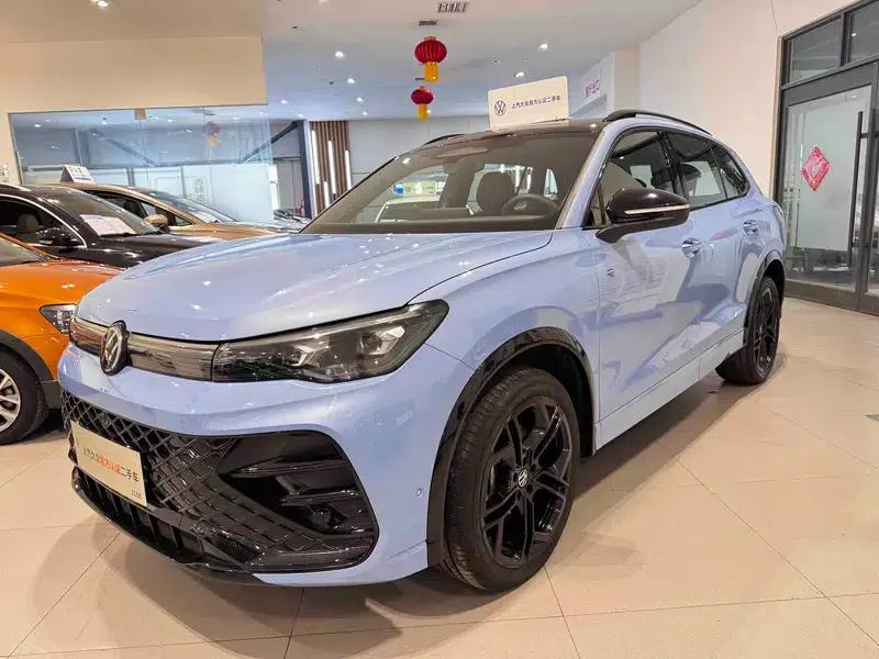 Tiguan L 2025 Pro 380TSI AWD R-Line Supreme Edition — миниатюра 1