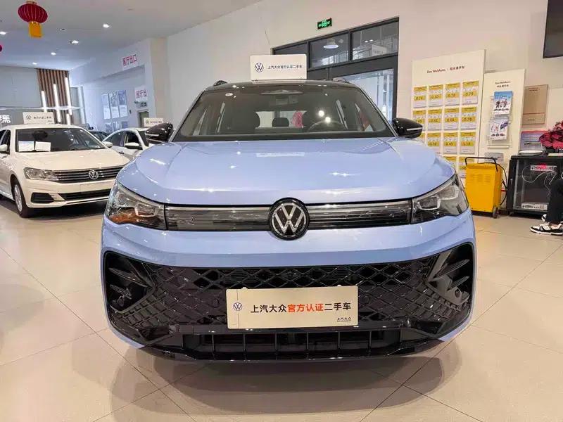 Tiguan L 2025 Pro 380TSI AWD R-Line Supreme Edition — миниатюра 2