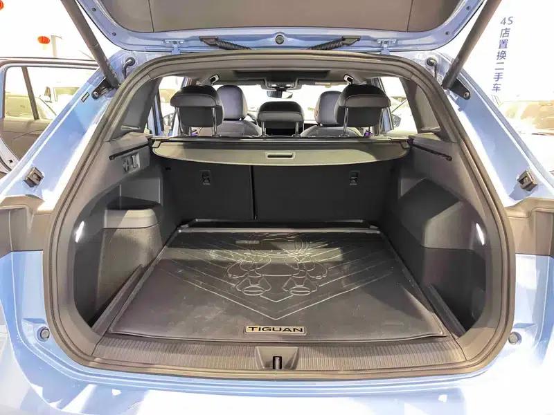 Tiguan L 2025 Pro 380TSI AWD R-Line Supreme Edition — миниатюра 17