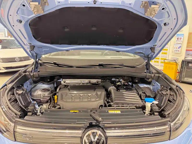 Tiguan L 2025 Pro 380TSI AWD R-Line Supreme Edition — миниатюра 7