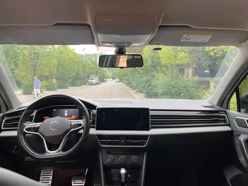 Tiguan L 2022 330TSI Automatic 2WD Comfort Edition — миниатюра 20