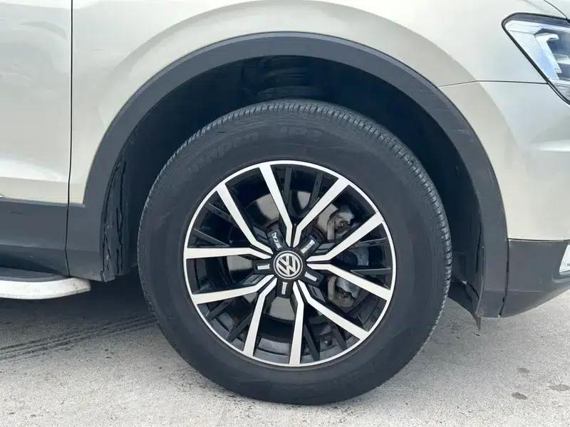 Tiguan L 2018 330TSI Automatic 2WD Luxury Edition — миниатюра 14