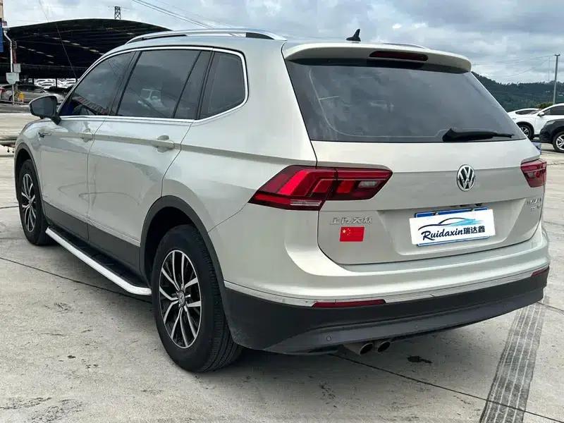 Tiguan L 2018 330TSI Automatic 2WD Luxury Edition — миниатюра 4