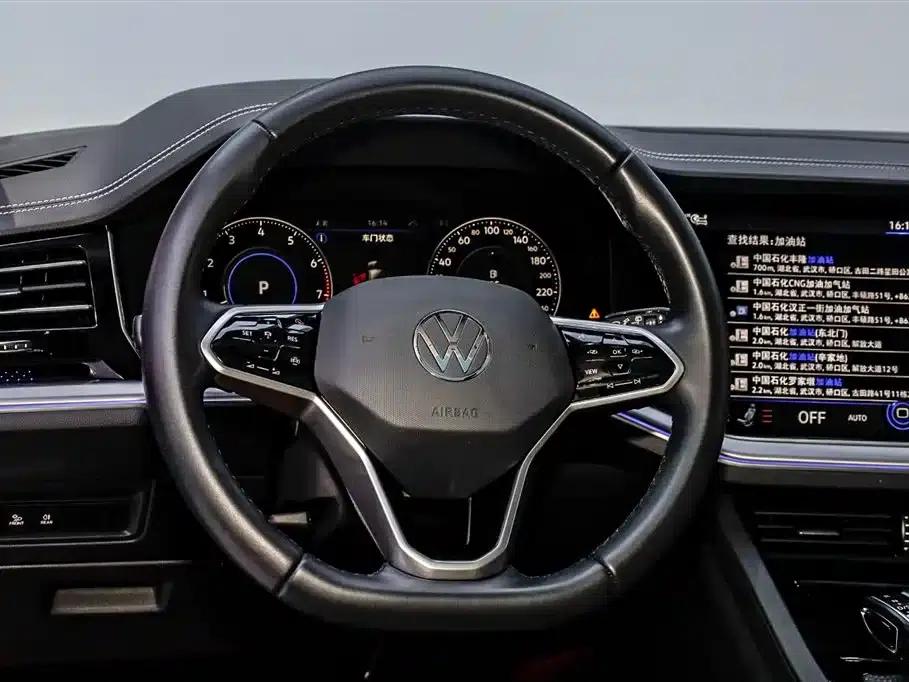 2022 Volkswagen Touareg 3.0TSI R-Line, Obsidian Black Sport Package — миниатюра 13