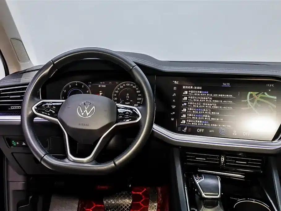 2022 Volkswagen Touareg 3.0TSI R-Line, Obsidian Black Sport Package — миниатюра 15