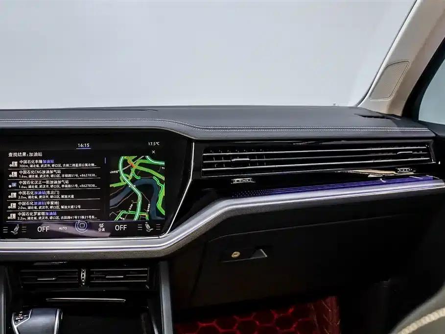 2022 Volkswagen Touareg 3.0TSI R-Line, Obsidian Black Sport Package — миниатюра 16