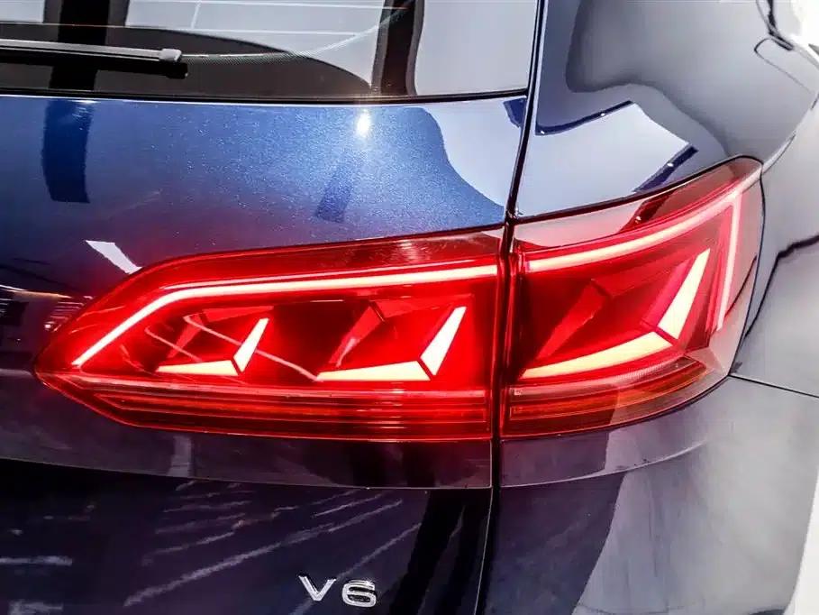 2022 Volkswagen Touareg 3.0TSI R-Line, Obsidian Black Sport Package — миниатюра 17