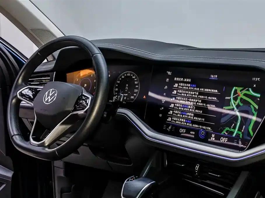 2022 Volkswagen Touareg 3.0TSI R-Line, Obsidian Black Sport Package — миниатюра 20