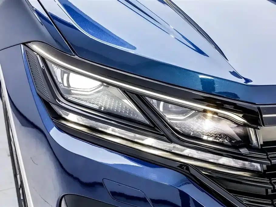 2022 Volkswagen Touareg 3.0TSI R-Line, Obsidian Black Sport Package — миниатюра 23