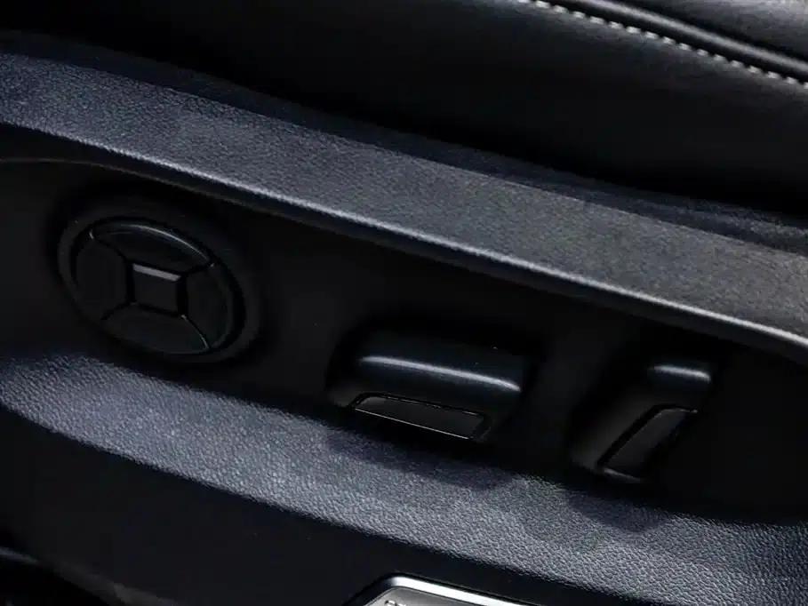 2022 Volkswagen Touareg 3.0TSI R-Line, Obsidian Black Sport Package — миниатюра 25