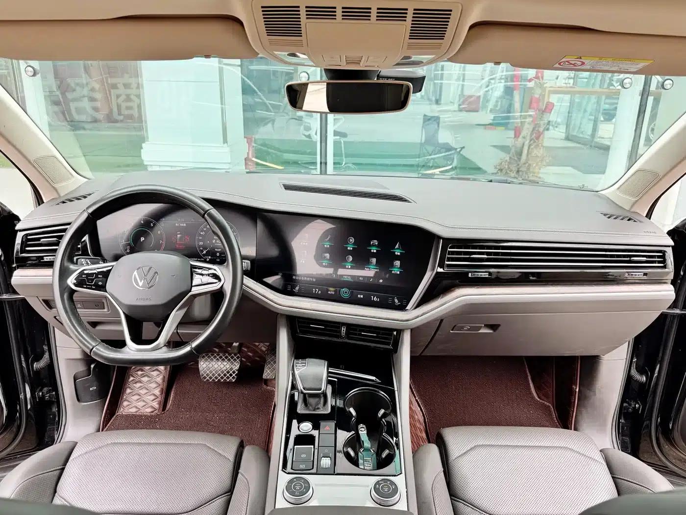 2023 Volkswagen Touareg 2.0TSI R-Line — миниатюра 11