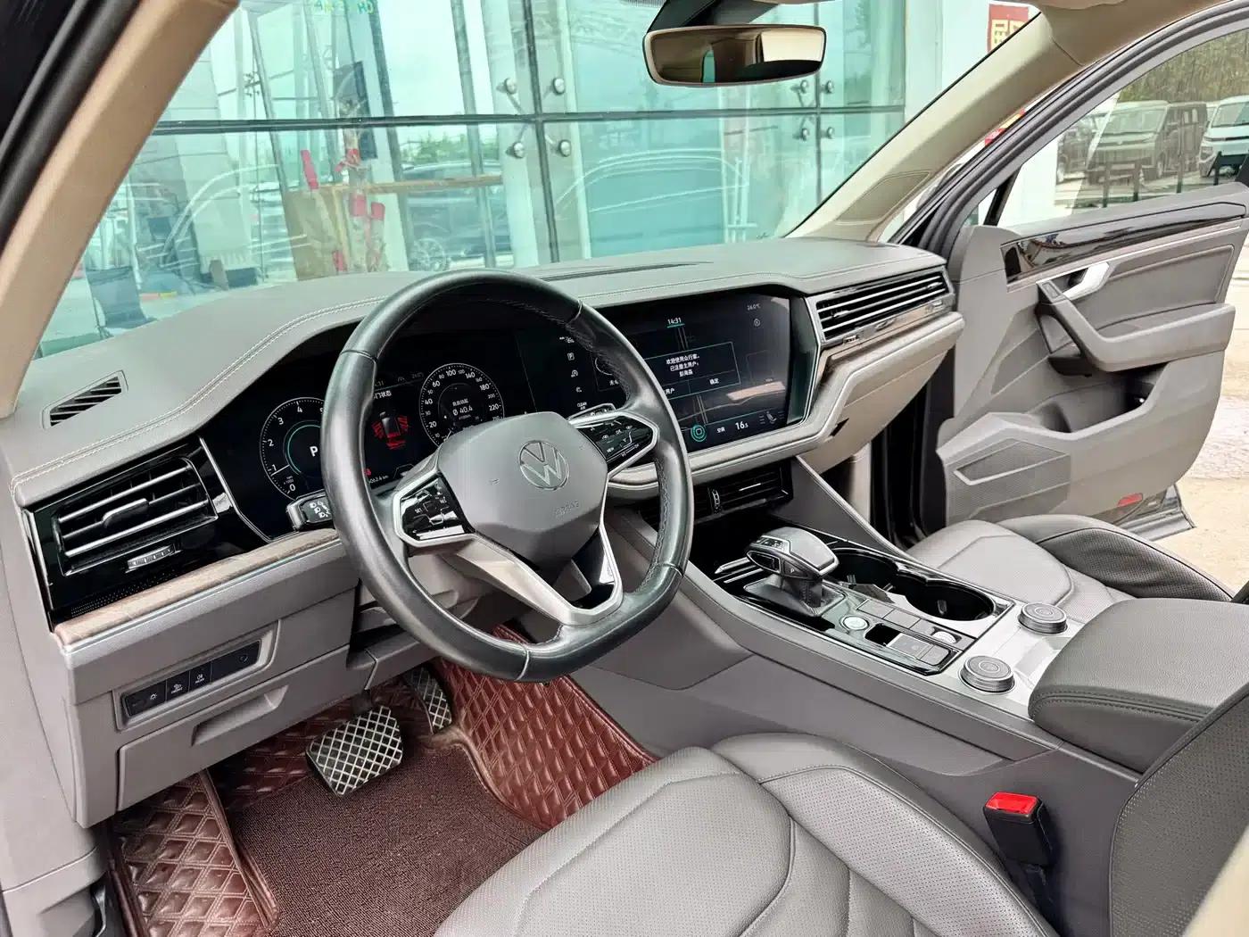 2023 Volkswagen Touareg 2.0TSI R-Line — миниатюра 10