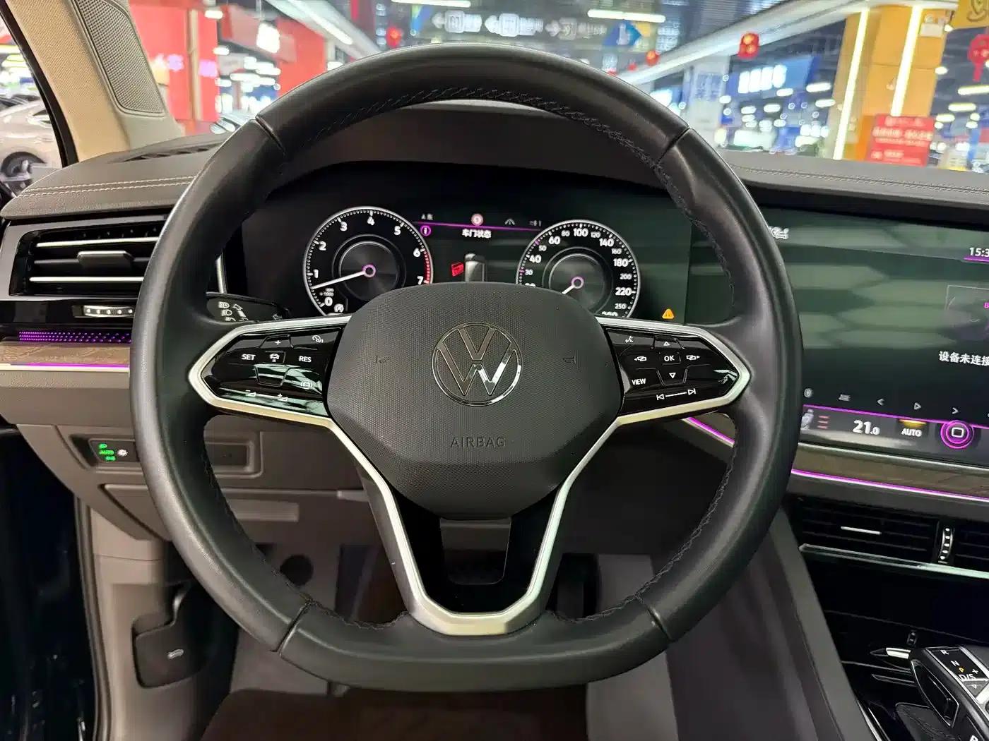 Touareg 2022 3.0TSI R-Line Classic Sport Package — миниатюра 14