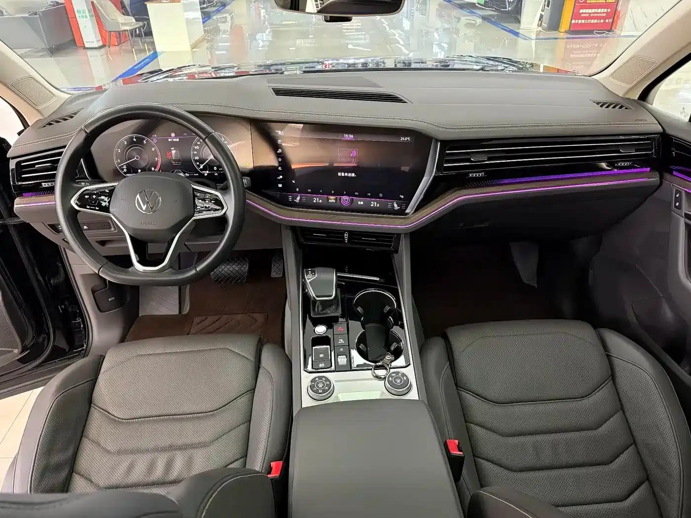 Touareg 2022 3.0TSI R-Line Classic Sport Package — миниатюра 6