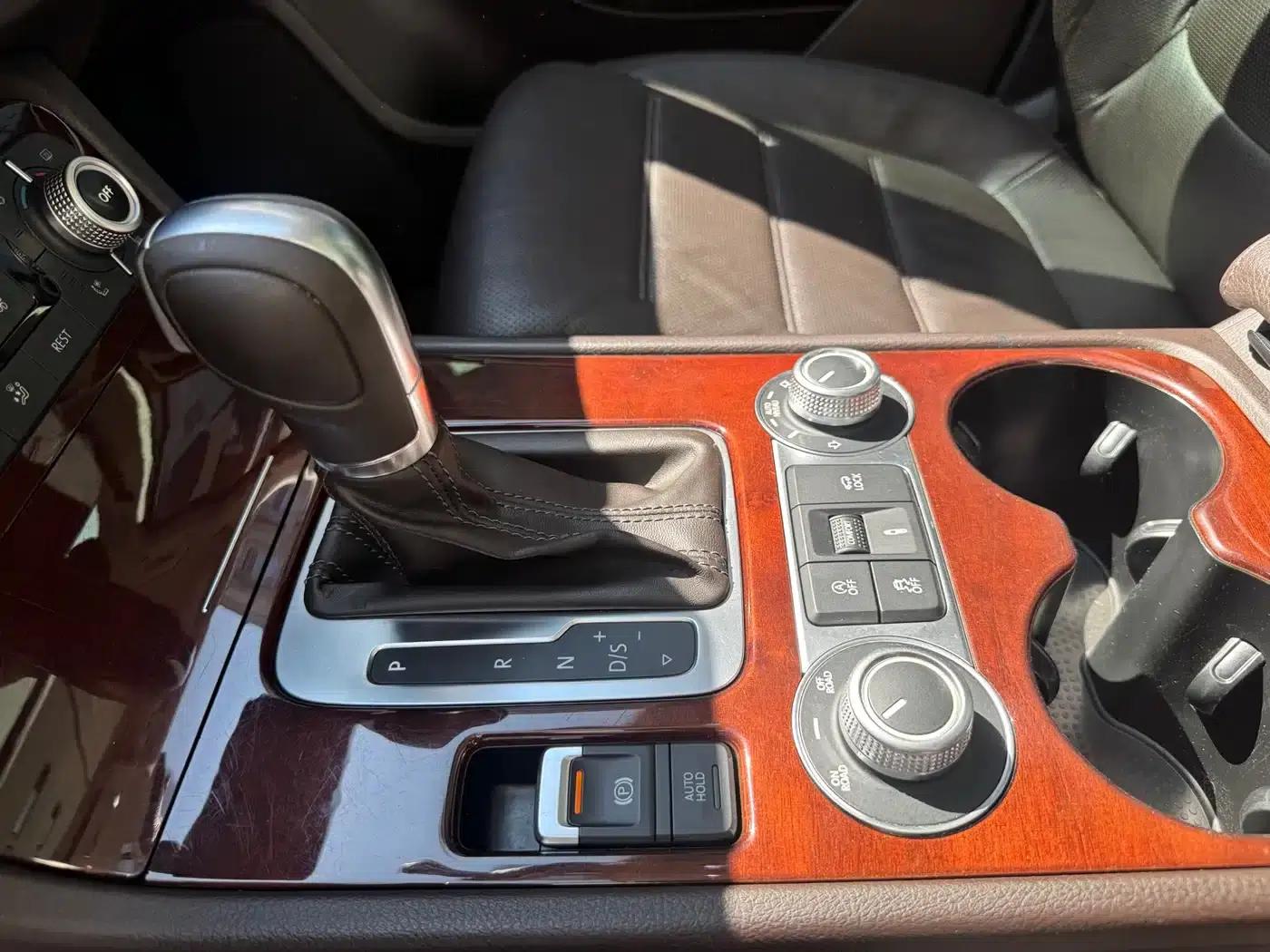 Touareg 2016 3.0TSI Standard Edition — миниатюра 12