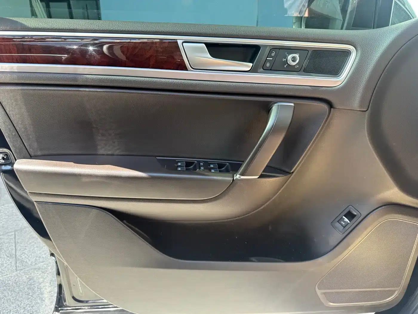 Touareg 2016 3.0TSI Standard Edition — миниатюра 16