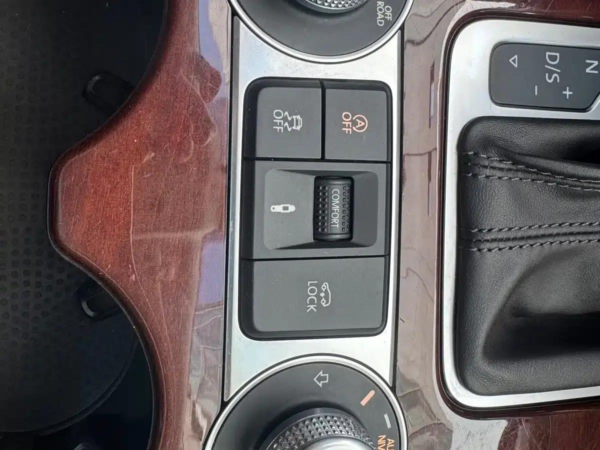 Touareg 2016 3.0TSI Standard Edition — миниатюра 17