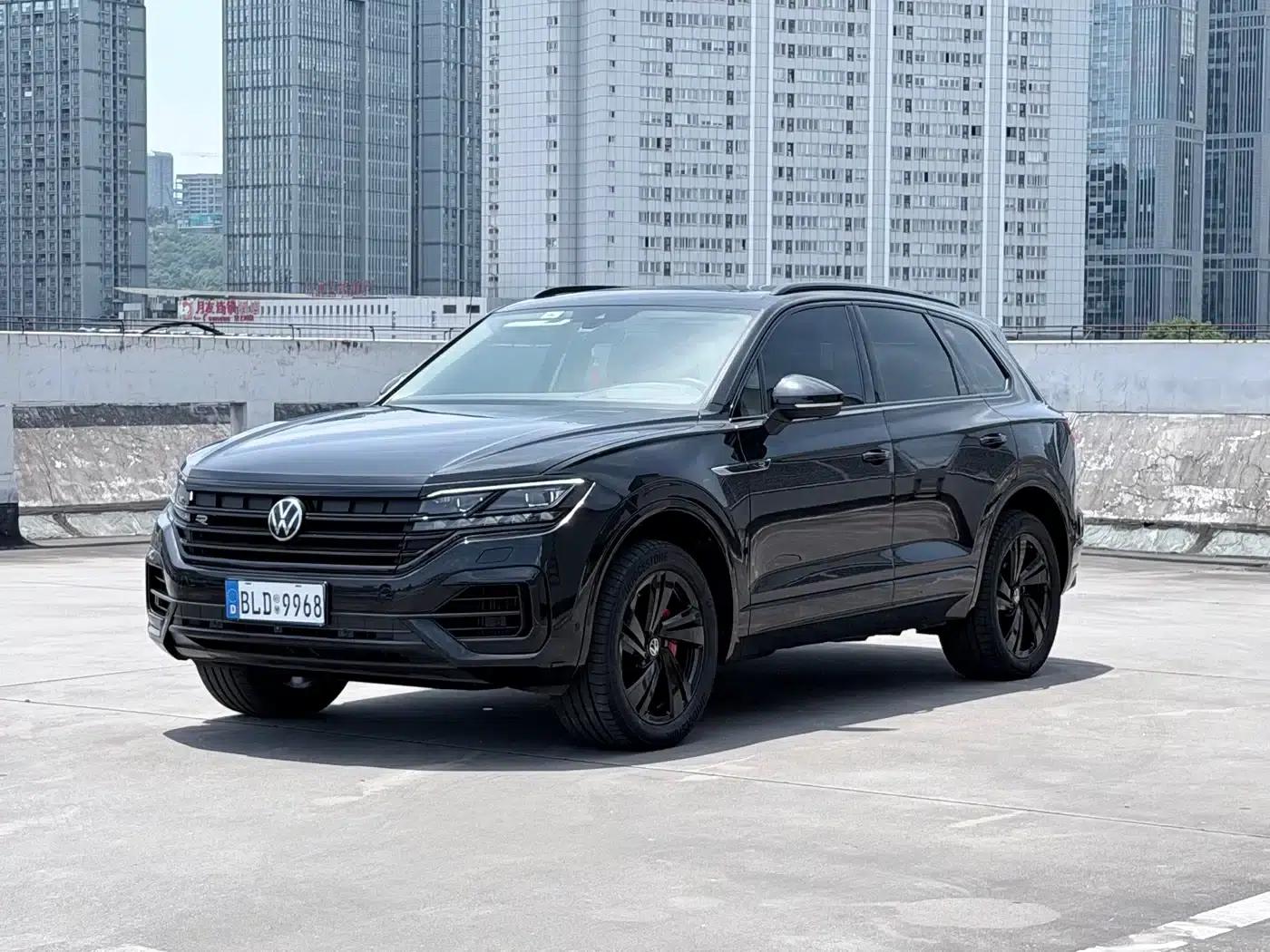 2021 Volkswagen Touareg 3.0TSI R-Line, Obsidian Black Sport Package — миниатюра 1