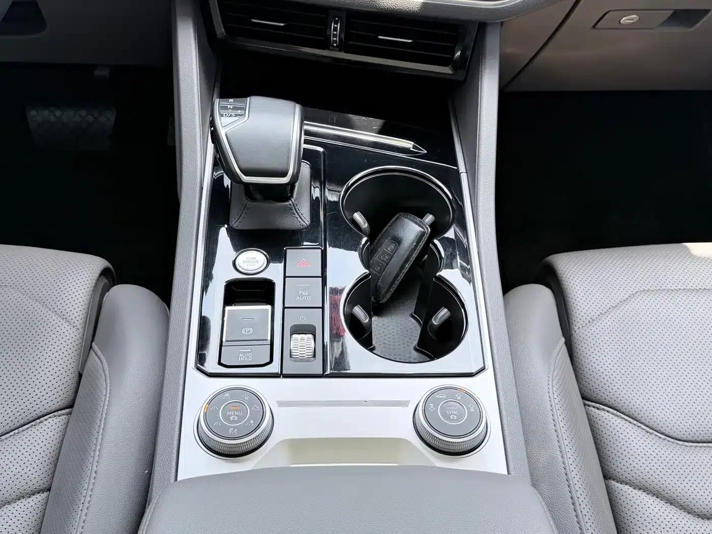 2021 Volkswagen Touareg 3.0TSI R-Line, Obsidian Black Sport Package — миниатюра 12