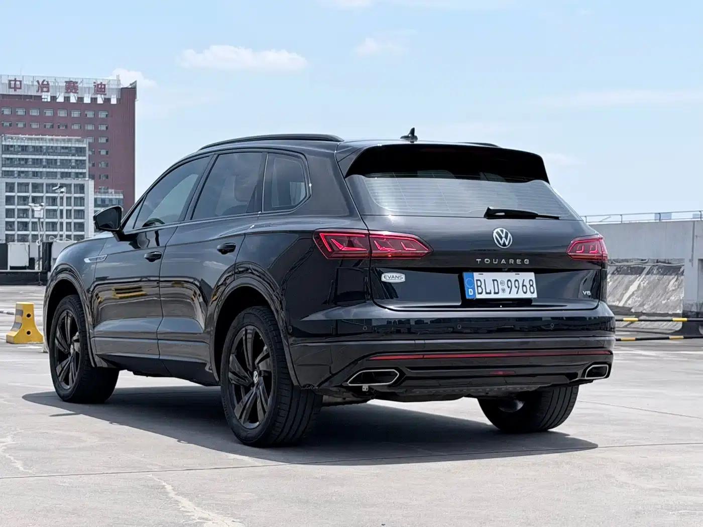 2021 Volkswagen Touareg 3.0TSI R-Line, Obsidian Black Sport Package — миниатюра 7