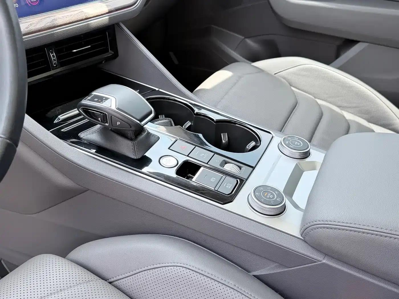 2021 Volkswagen Touareg 3.0TSI R-Line, Obsidian Black Sport Package — миниатюра 10