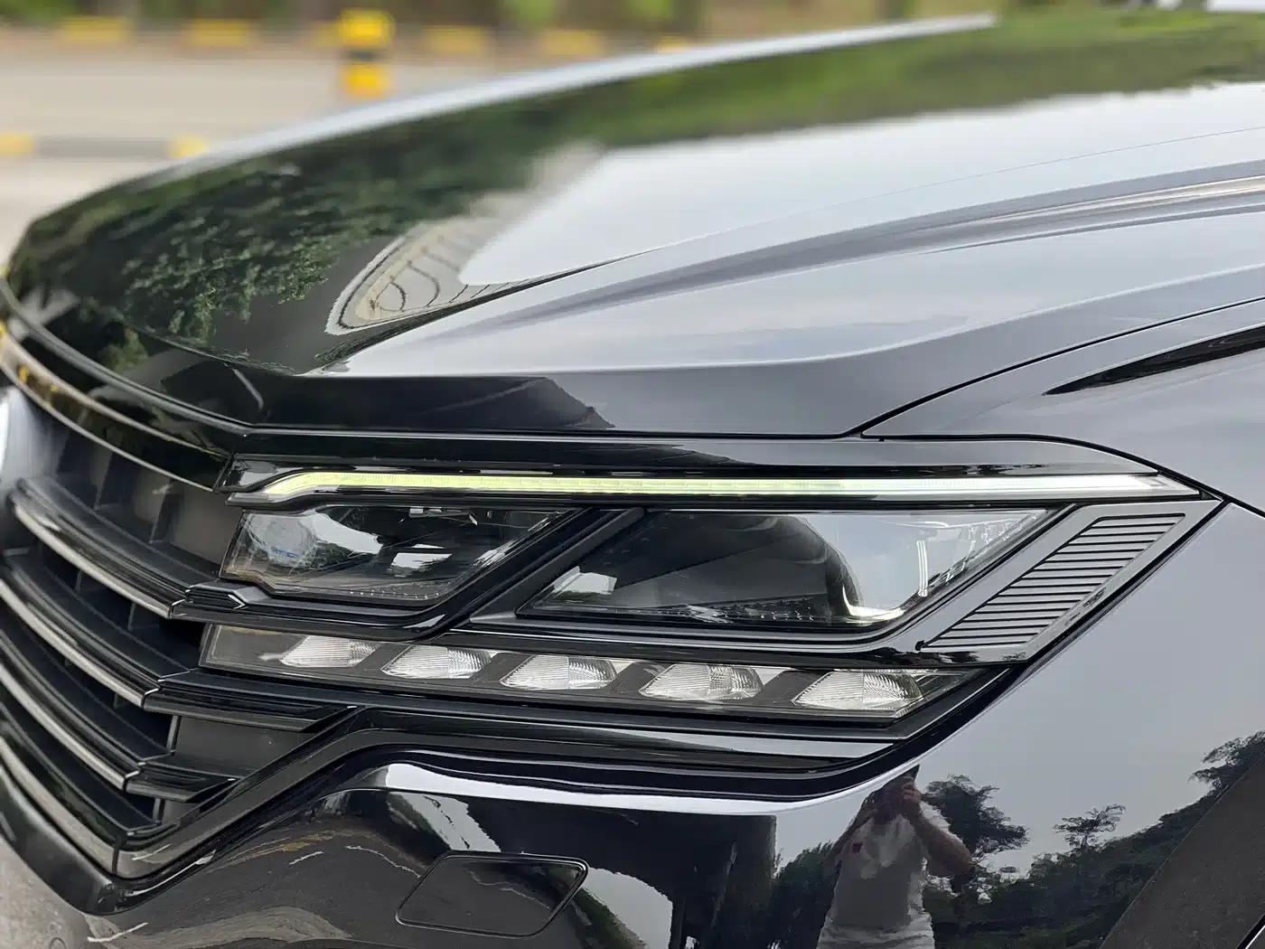 2021 Volkswagen Touareg 3.0TSI R-Line, Obsidian Black Sport Package — миниатюра 13