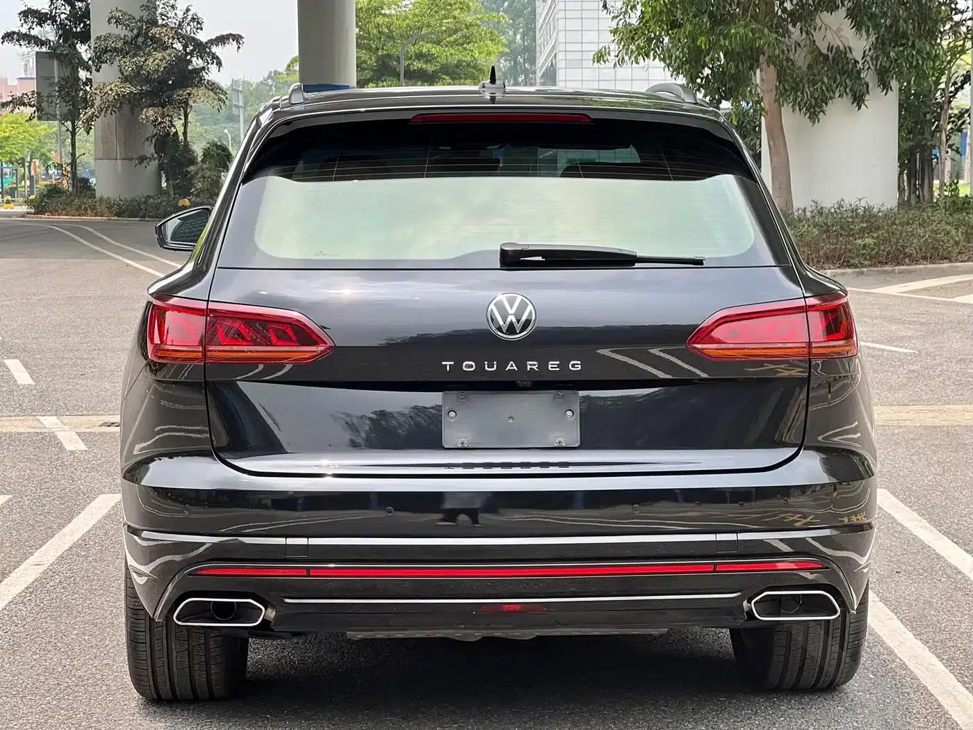 2021 Volkswagen Touareg 3.0TSI R-Line, Obsidian Black Sport Package — миниатюра 5
