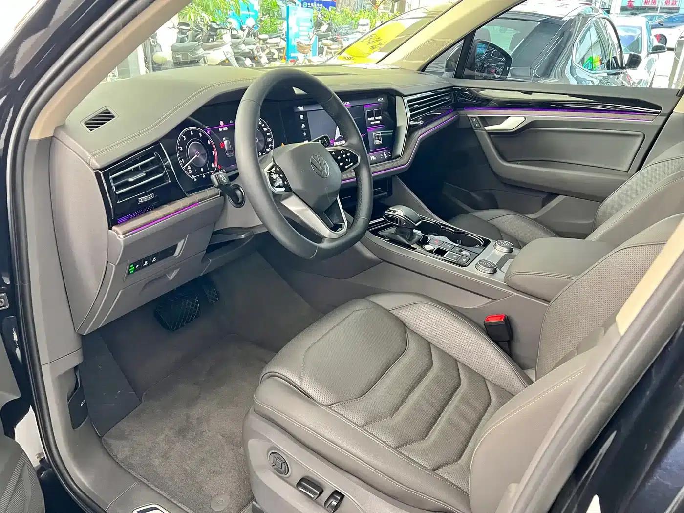 2021 Volkswagen Touareg 3.0TSI R-Line, Obsidian Black Sport Package — миниатюра 6