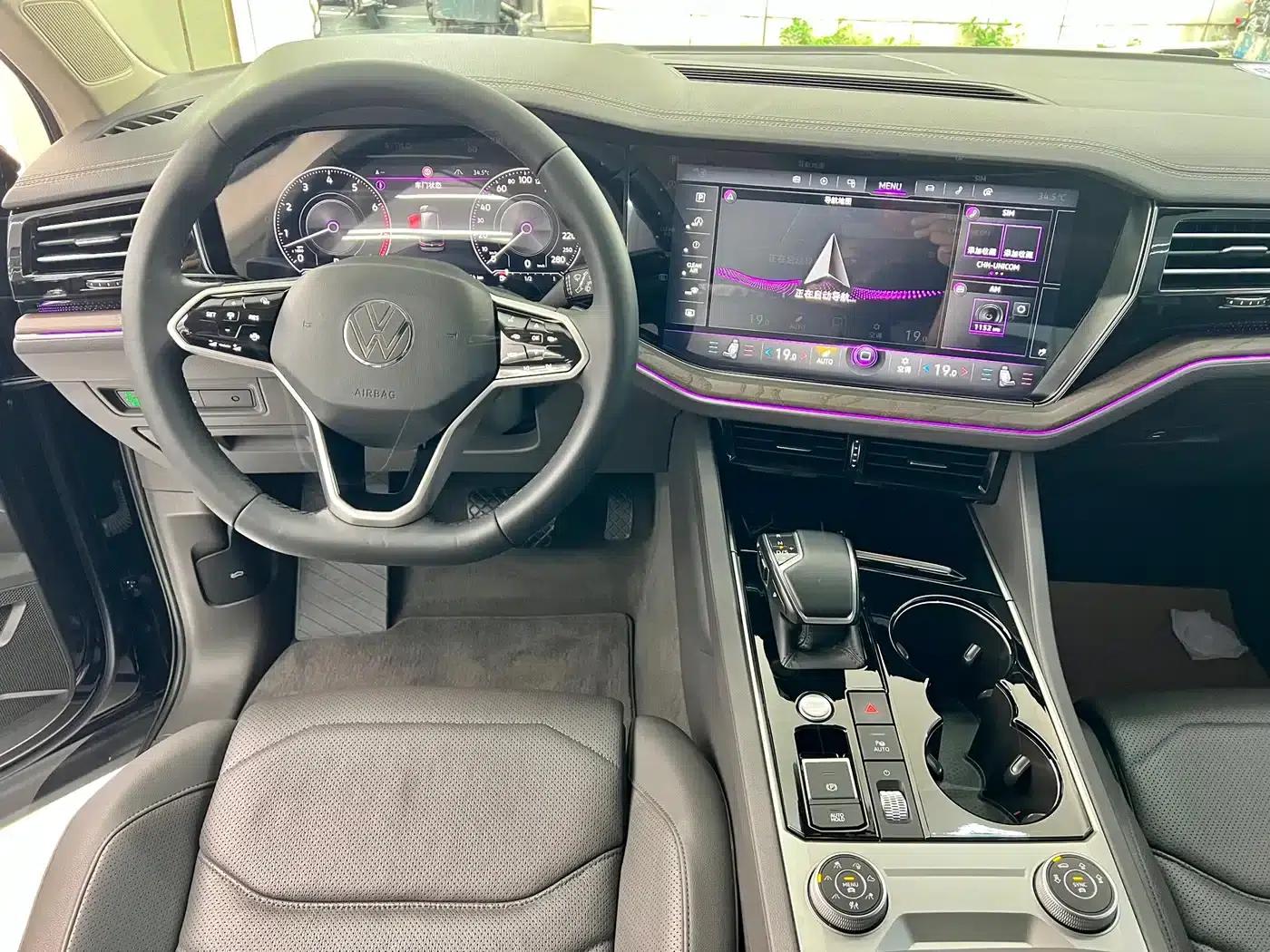 2021 Volkswagen Touareg 3.0TSI R-Line, Obsidian Black Sport Package — миниатюра 10