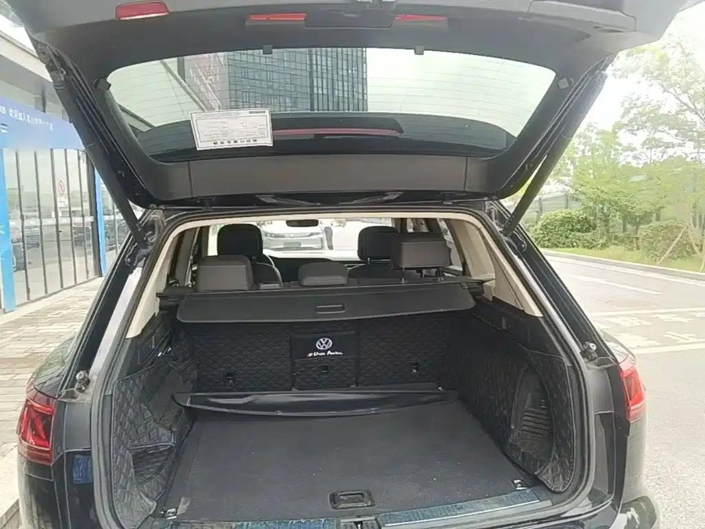 Touareg 2021 3.0TSI R-Line Classic Sport Package — миниатюра 19