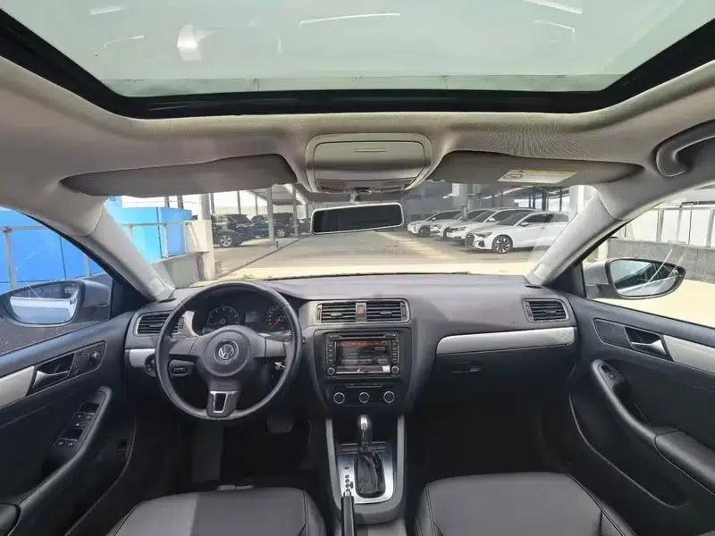 2014 Volkswagen Sagitar 1.6L Automatic Comfort Model — миниатюра 6
