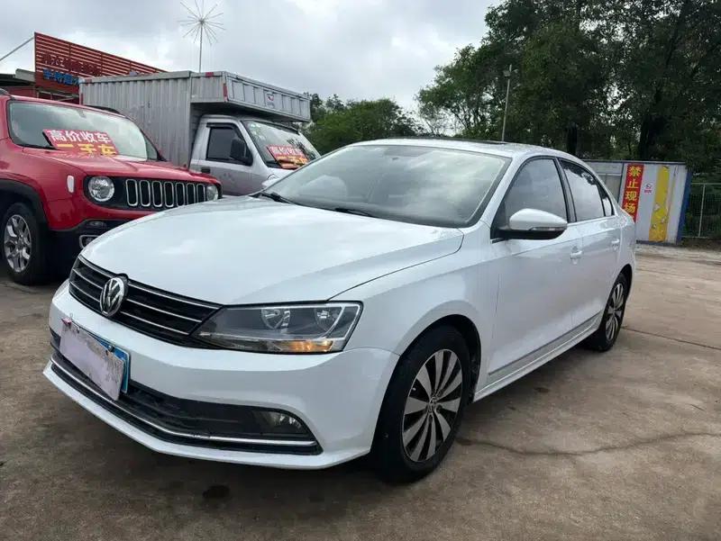 2017 Volkswagen Sagitar 1.6L Automatic Comfort Edition — миниатюра 1