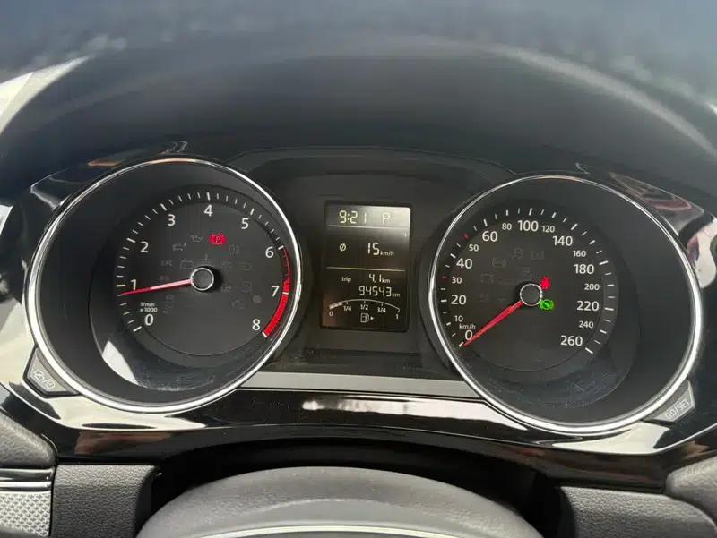 2017 Volkswagen Sagitar 1.6L Automatic Comfort Edition — миниатюра 9