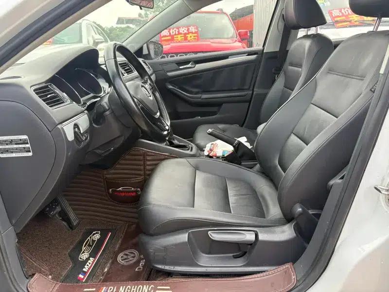 2017 Volkswagen Sagitar 1.6L Automatic Comfort Edition — миниатюра 10