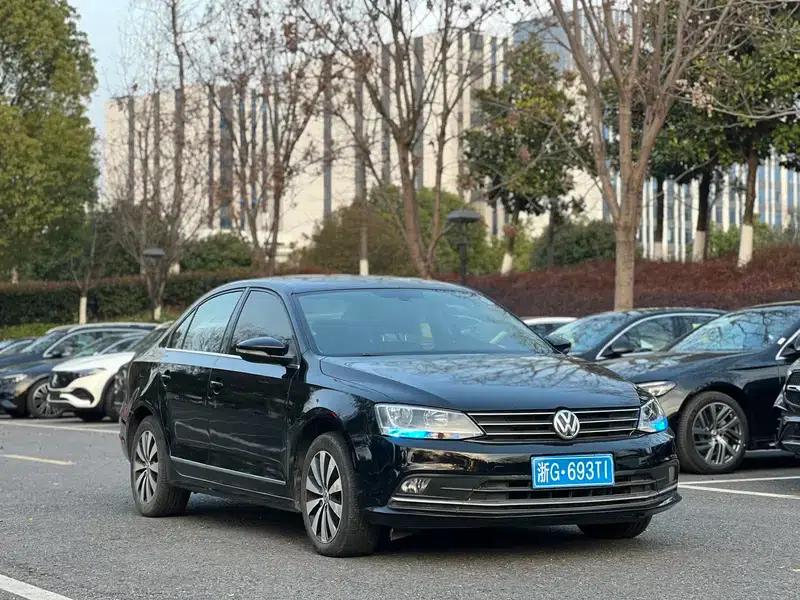 2018 Volkswagen Sagitar 1.6L Automatic Comfort Model — миниатюра 3
