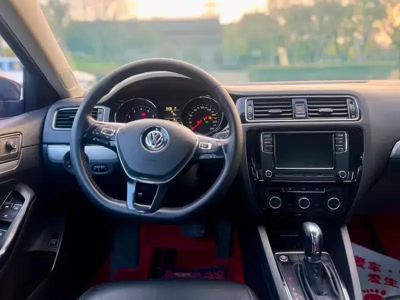 2018 Volkswagen Sagitar 1.6L Automatic Comfort Model — миниатюра 8