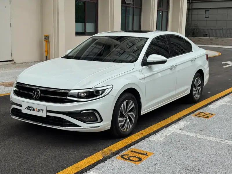 2024 Volkswagen Bora 280TSI DSG Comfort Edition — миниатюра 1