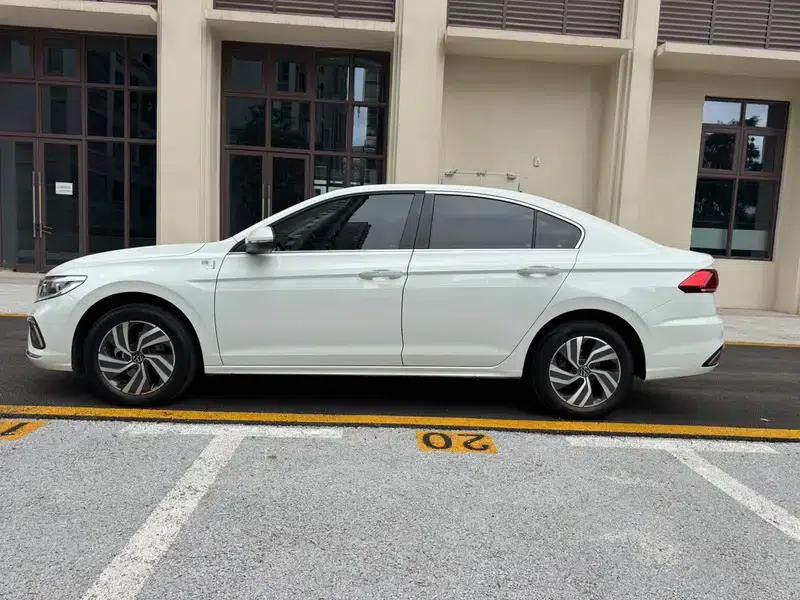 2024 Volkswagen Bora 280TSI DSG Comfort Edition — миниатюра 4