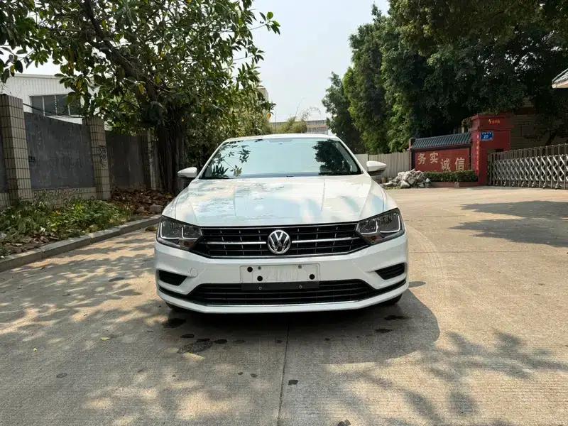 2019 Volkswagen Bora Legend 1.5L Automatic Leading Edition (China VI Emission Standard) — миниатюра 2