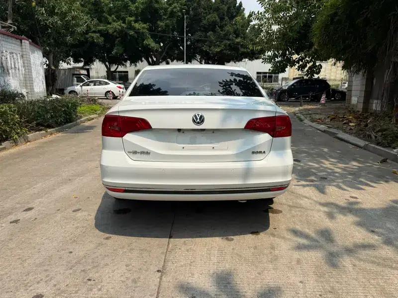 2019 Volkswagen Bora Legend 1.5L Automatic Leading Edition (China VI Emission Standard) — миниатюра 5