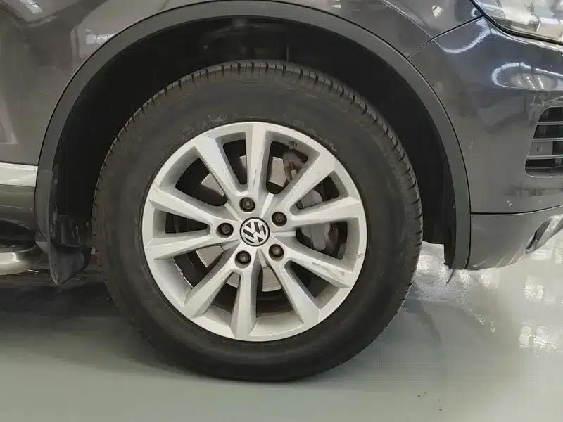 2011 Volkswagen Touareg 3.0TSI High-Spec Model — миниатюра 7