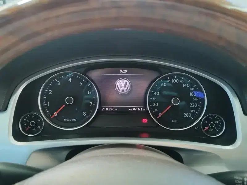 2011 Volkswagen Touareg 3.0TSI High-Spec Model — миниатюра 9