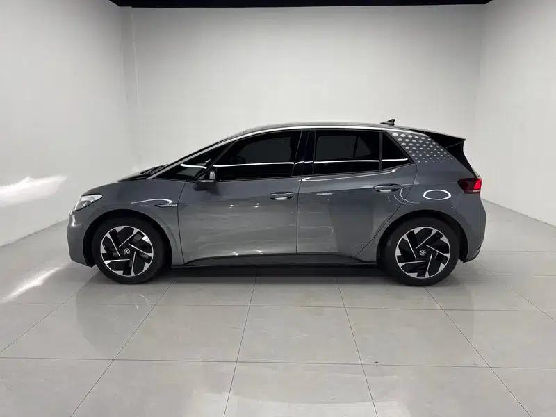 Volkswagen ID.3 2023 Upgraded Pure Smart Edition — миниатюра 4