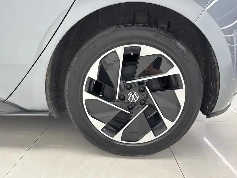 Volkswagen ID.3 2023 Upgraded Pure Smart Edition — миниатюра 9