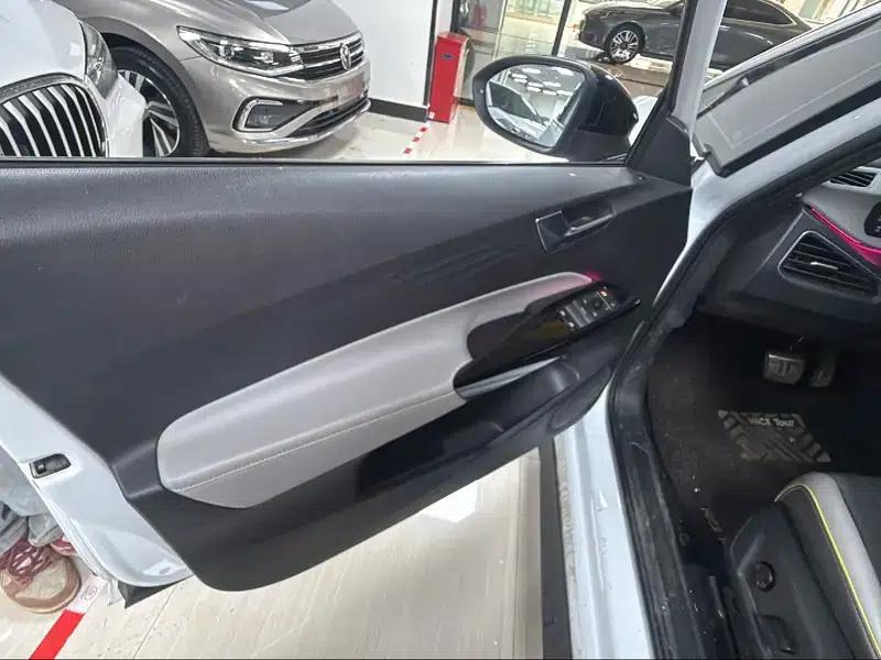 Volkswagen ID.3 2022 Intelligent Edition — миниатюра 16
